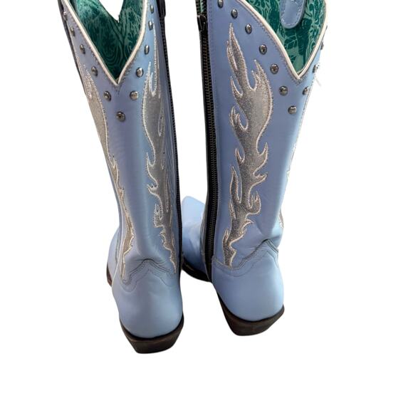Corral Baby Blue Flame Studded Embroidered Western Boots Snip Toe 8.5M NWOB - Picture 7 of 13